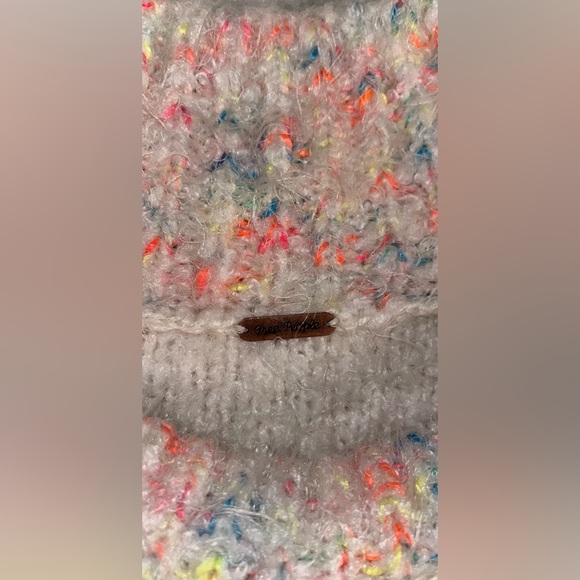 Free People Stardust Mock Neck Fuzzy Sweater Sz M - Picture 5 of 8